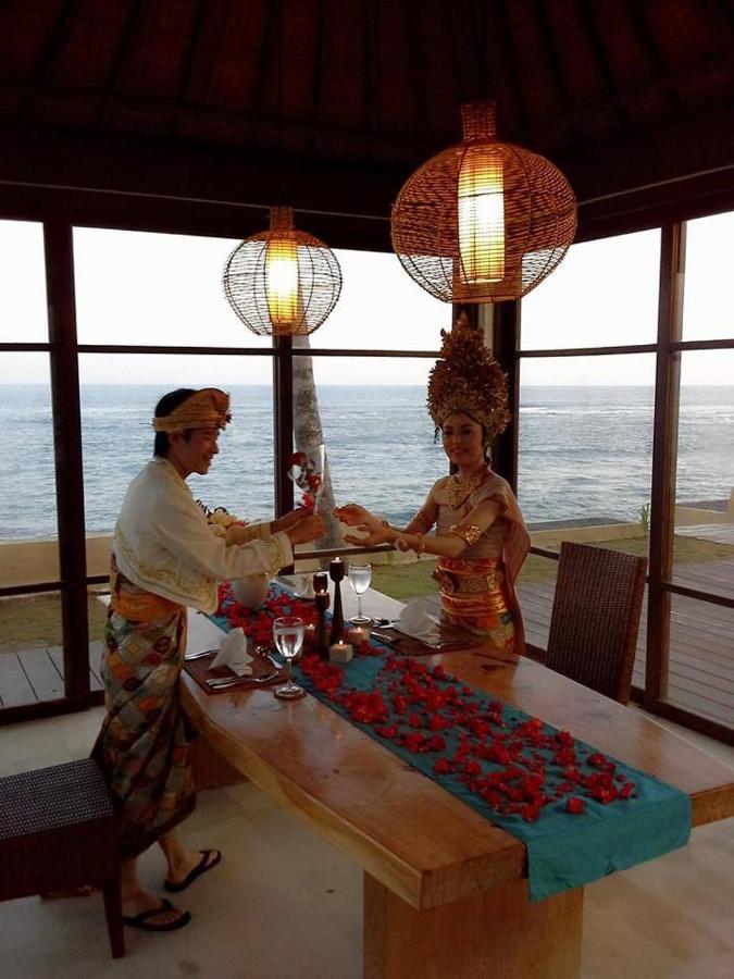 Villa Samudra Luxury Beachfront 케트웰 외부 사진